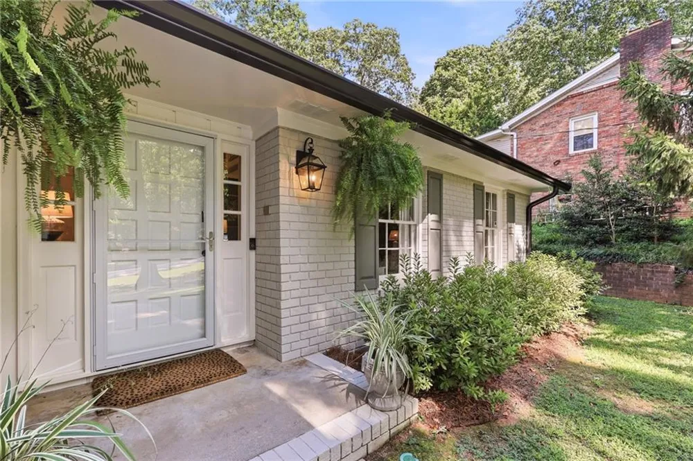 670 Robinhood Trail Gainesville, GA 30501