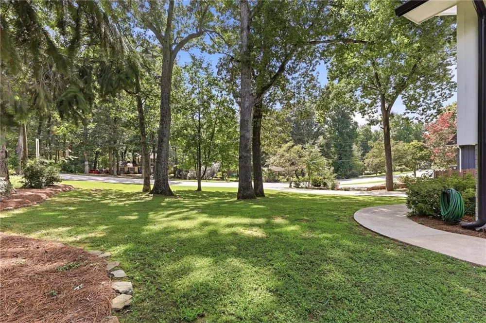 670 Robinhood Trail Gainesville, GA 30501
