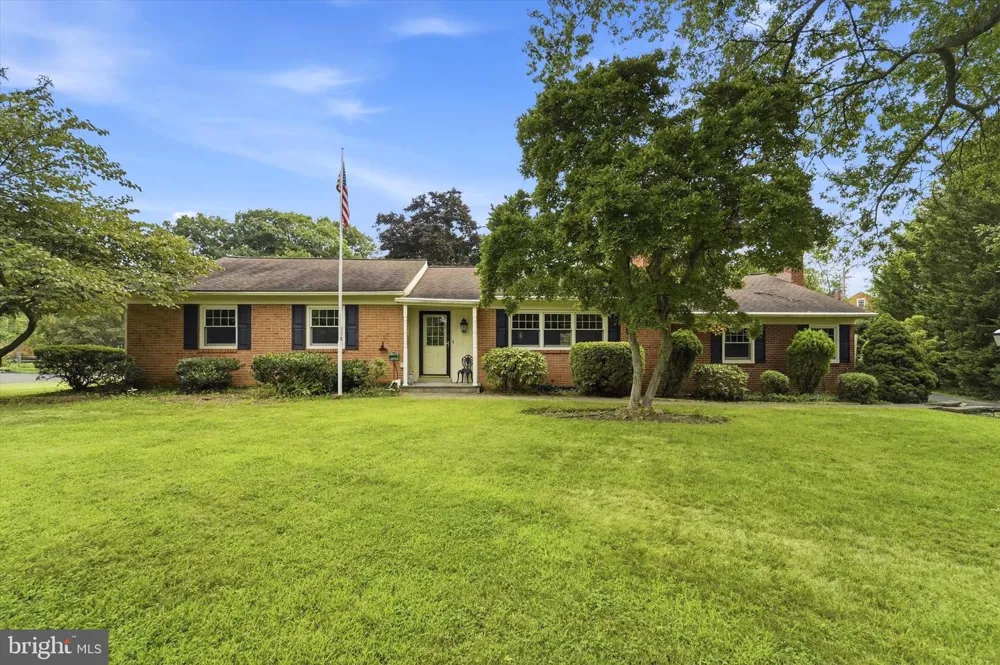 337 KENILWORTH LANE Lower Gwynedd, PA 19002