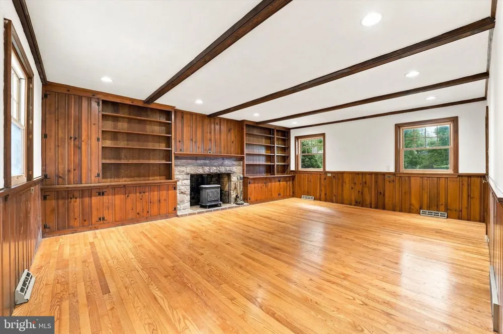 337 KENILWORTH LANE Lower Gwynedd, PA 19002
