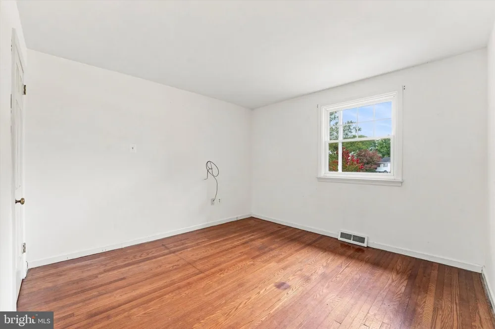 337 KENILWORTH LANE Lower Gwynedd, PA 19002