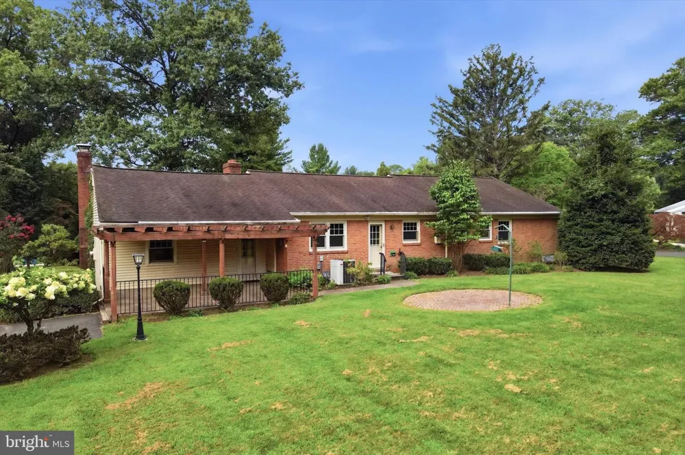 337 KENILWORTH LANE Lower Gwynedd, PA 19002