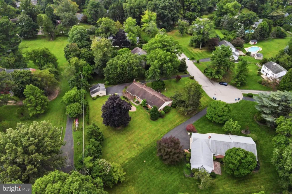 337 KENILWORTH LANE Lower Gwynedd, PA 19002