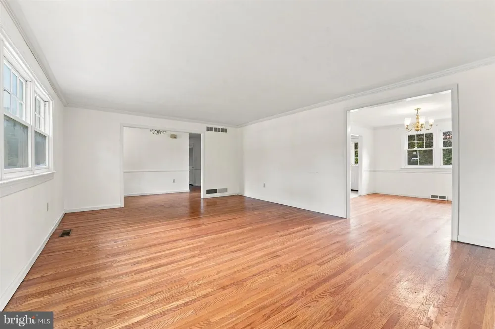 337 KENILWORTH LANE Lower Gwynedd, PA 19002