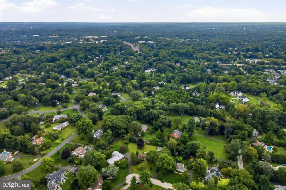 337 KENILWORTH LANE Lower Gwynedd, PA 19002