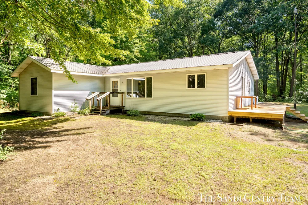 4536 Dalson Road Twin Lake, MI 49457