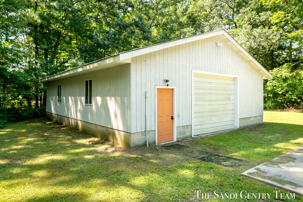4536 Dalson Road Twin Lake, MI 49457