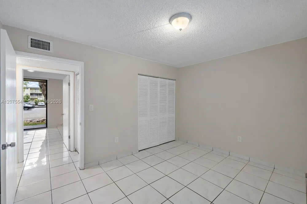 8420 SW 133rd Ave Rd #105 Miami, FL 33183