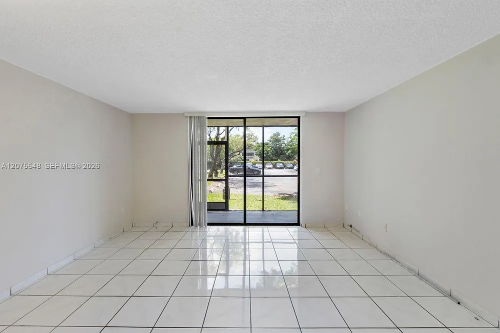 8420 SW 133rd Ave Rd #105 Miami, FL 33183