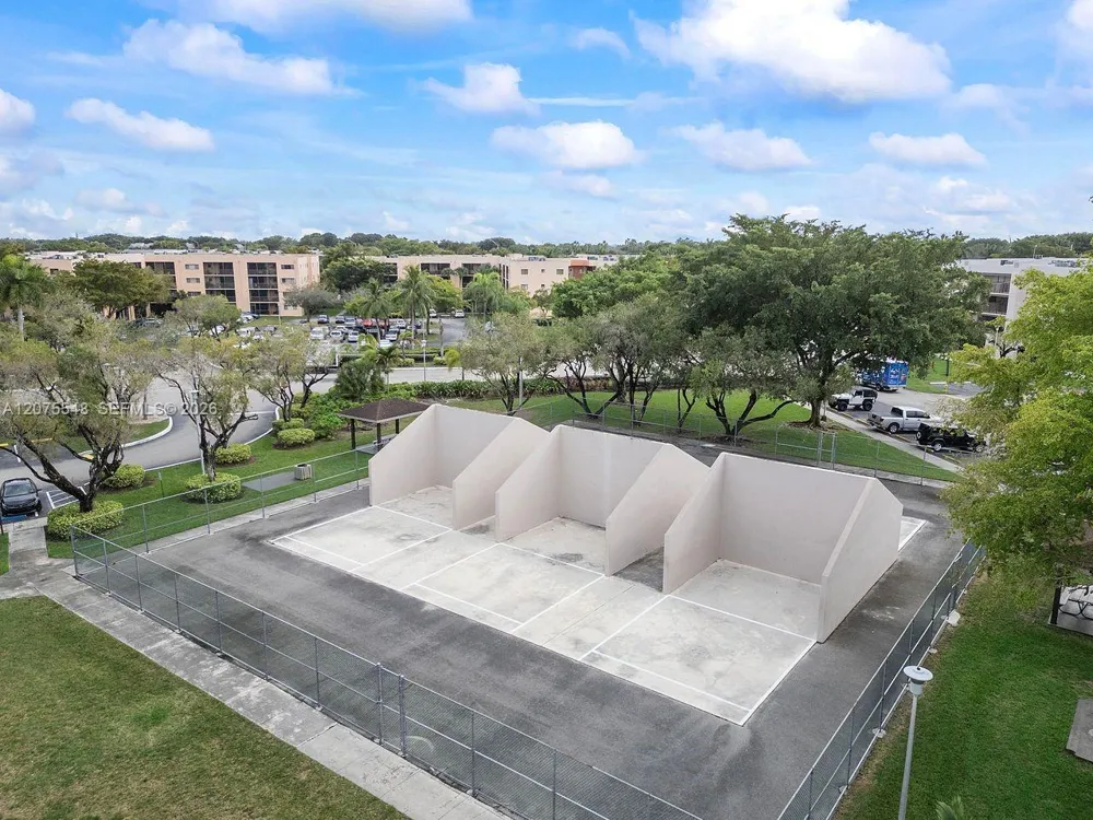 8420 SW 133rd Ave Rd #105 Miami, FL 33183
