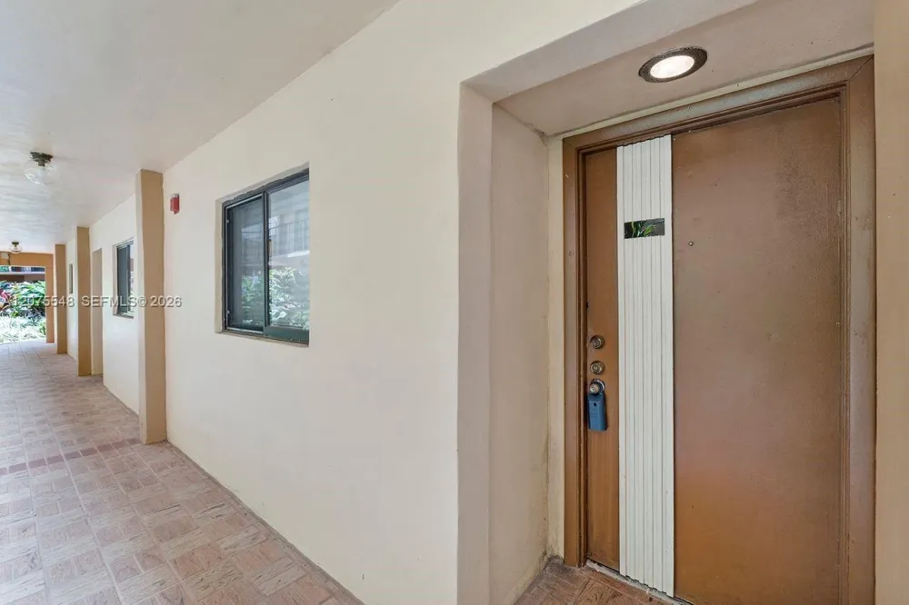 8420 SW 133rd Ave Rd #105 Miami, FL 33183