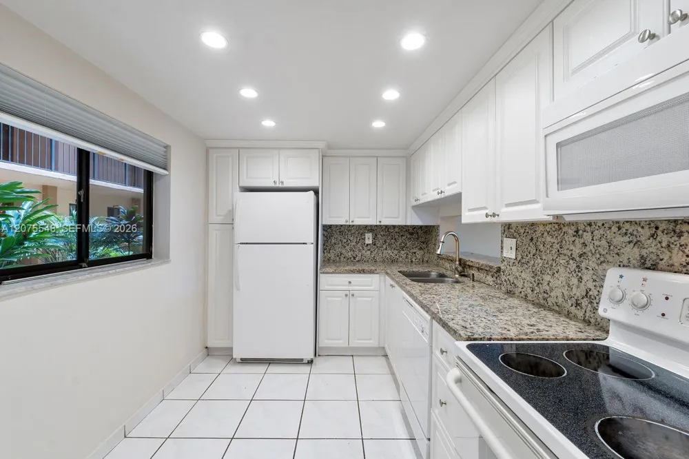 8420 SW 133rd Ave Rd #105 Miami, FL 33183