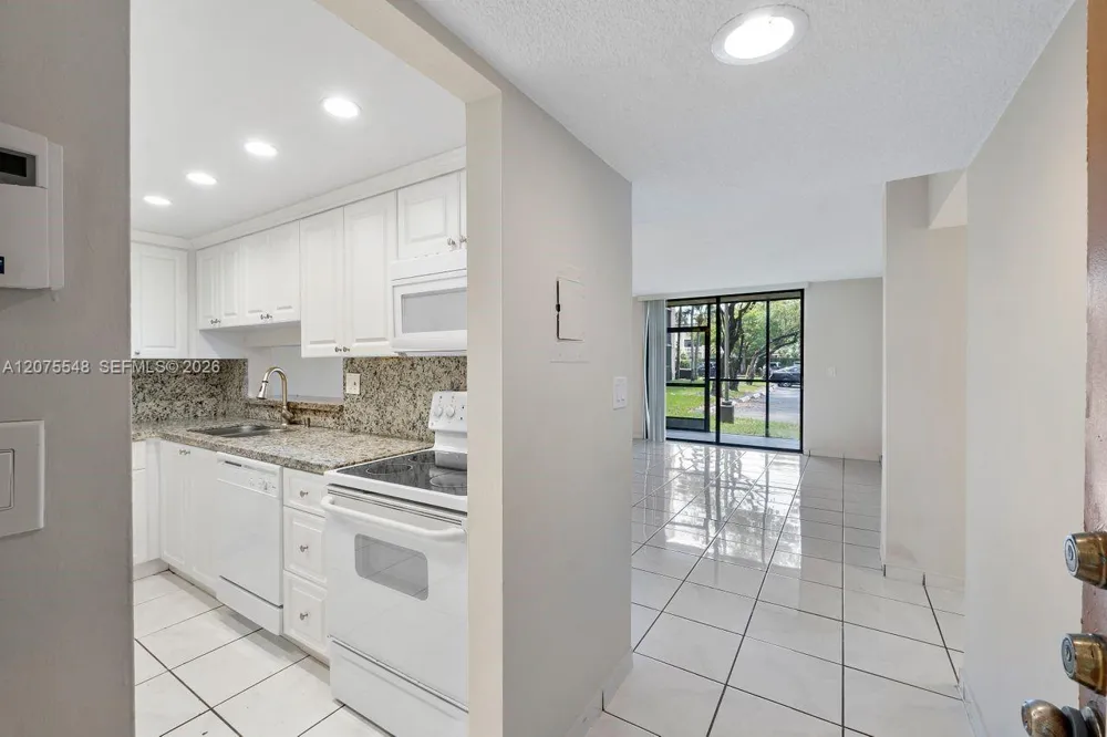 8420 SW 133rd Ave Rd #105 Miami, FL 33183