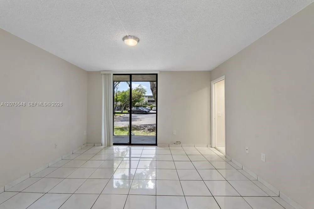 8420 SW 133rd Ave Rd #105 Miami, FL 33183