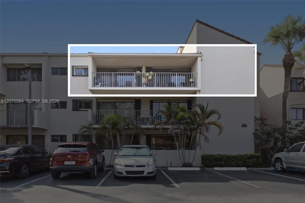 6305 Gage Pl #306-A Miami Lakes, FL 33014