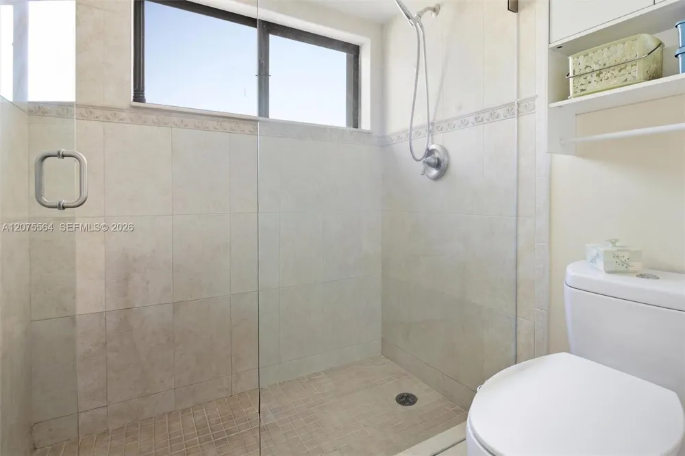 6305 Gage Pl #306-A Miami Lakes, FL 33014