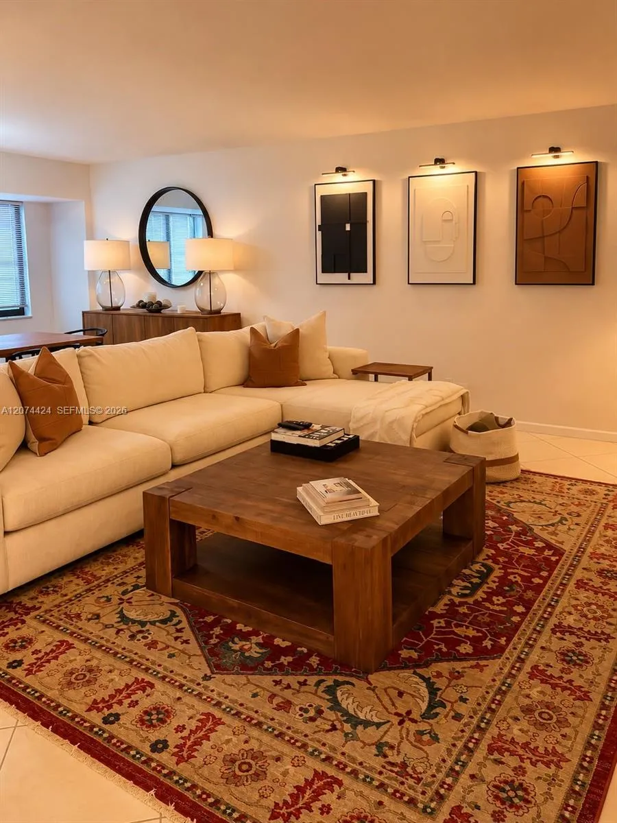 5100 Ocean Blvd #312 Lauderdale By The Sea, FL 33308