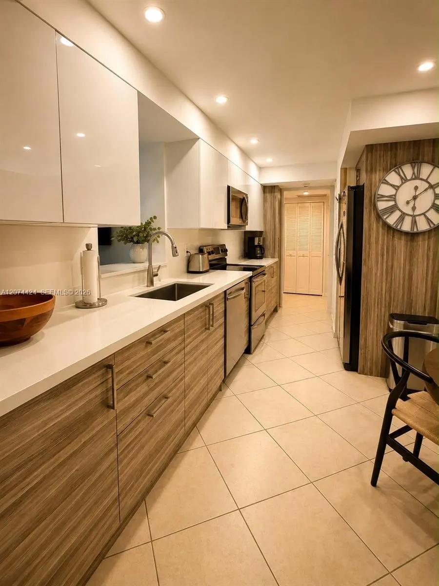 5100 Ocean Blvd #312 Lauderdale By The Sea, FL 33308
