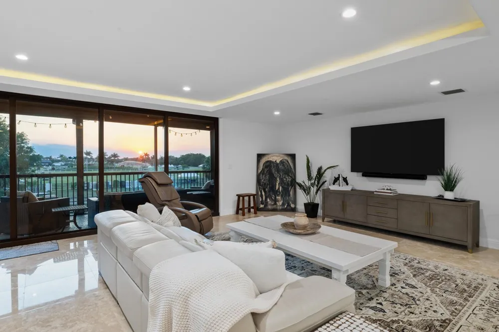 2785 Polo Island Drive #J301 Penthouse Wellington, FL 33414