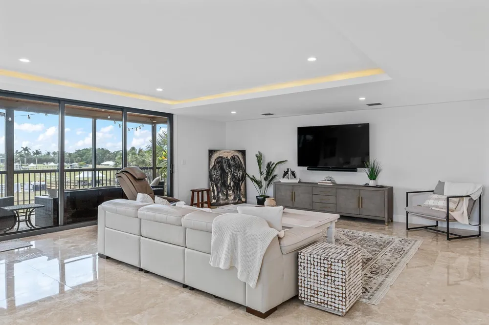 2785 Polo Island Drive #J301 Penthouse Wellington, FL 33414
