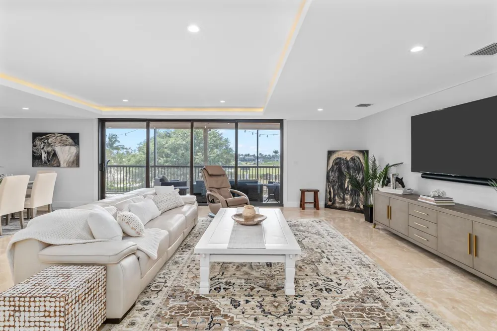 2785 Polo Island Drive #J301 Penthouse Wellington, FL 33414