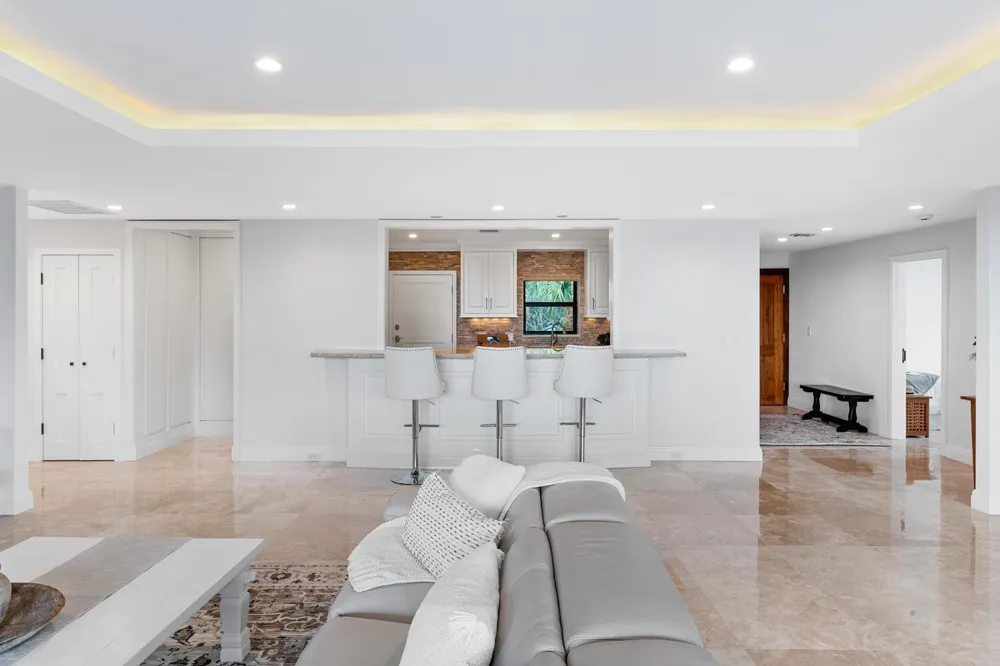 2785 Polo Island Drive #J301 Penthouse Wellington, FL 33414