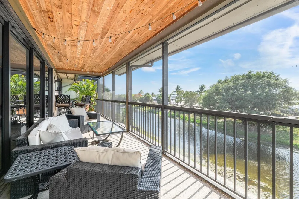 2785 Polo Island Drive #J301 Penthouse Wellington, FL 33414