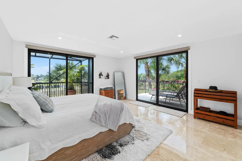 2785 Polo Island Drive #J301 Penthouse Wellington, FL 33414