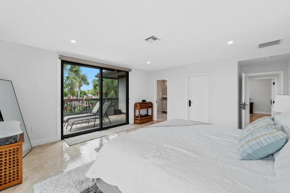 2785 Polo Island Drive #J301 Penthouse Wellington, FL 33414