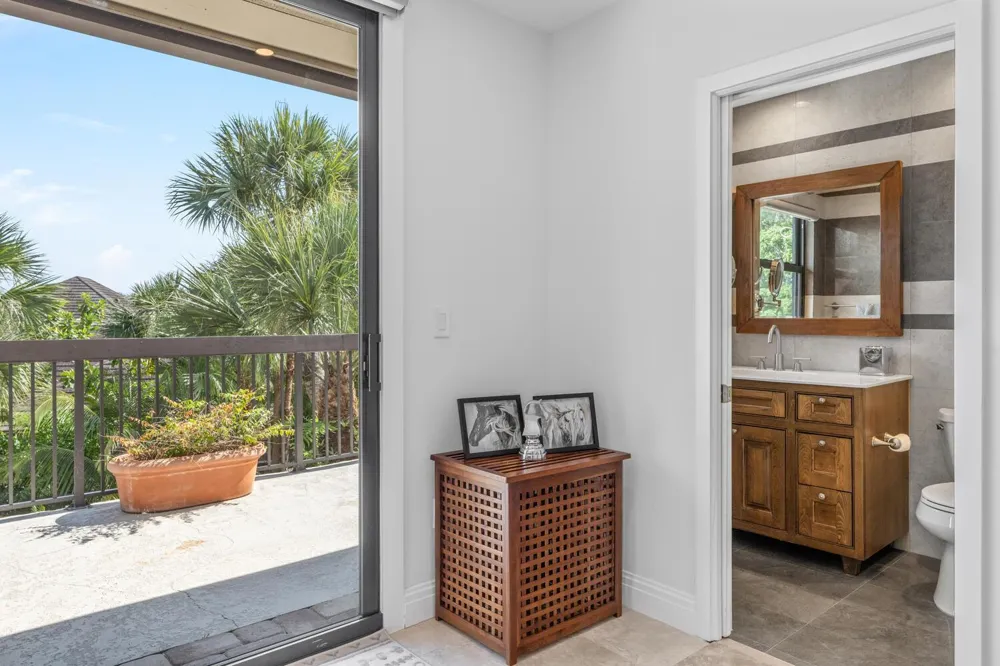 2785 Polo Island Drive #J301 Penthouse Wellington, FL 33414