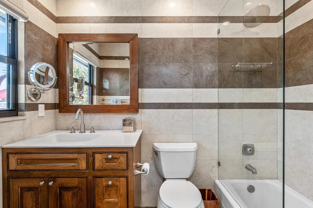 2785 Polo Island Drive #J301 Penthouse Wellington, FL 33414