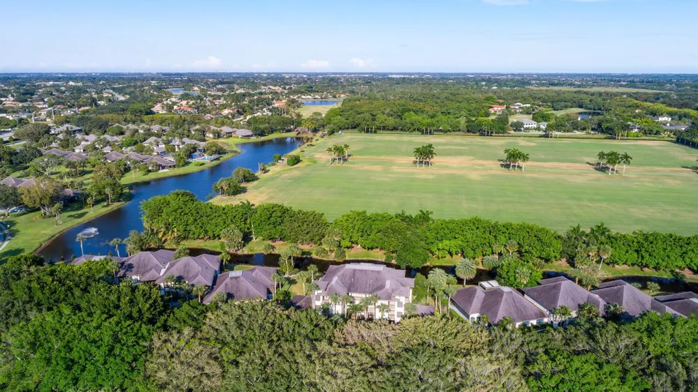 2785 Polo Island Drive #J301 Penthouse Wellington, FL 33414