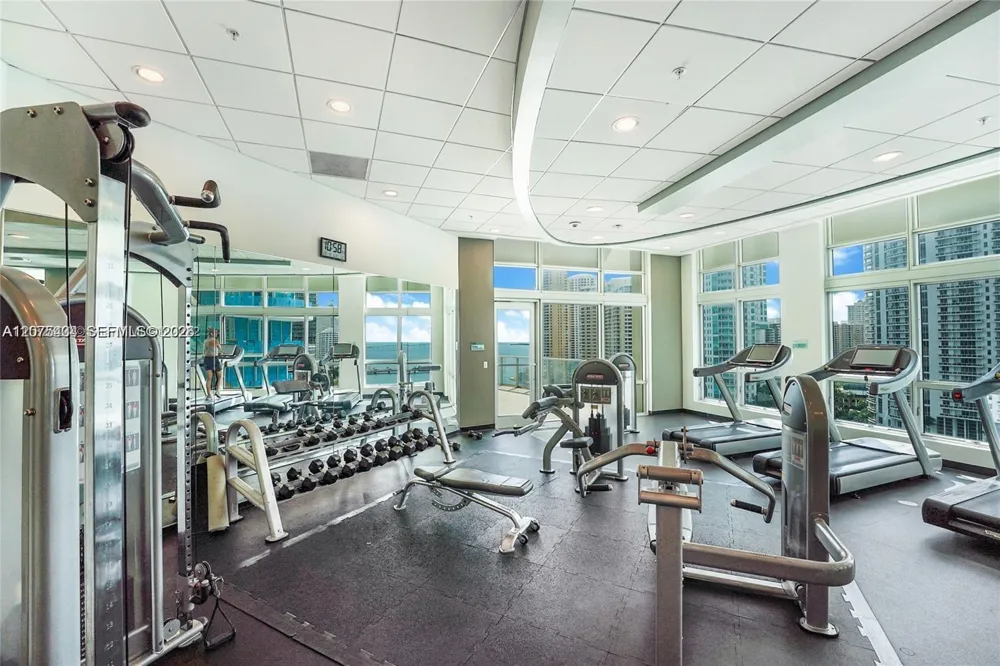 300 S Biscayne Blvd #L-432 Miami, FL 33131