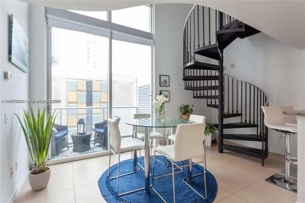 300 S Biscayne Blvd #L-432 Miami, FL 33131