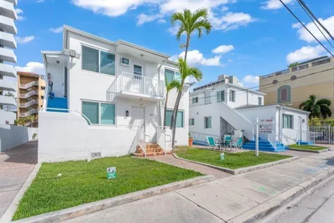 343 VAN BUREN STREET #4