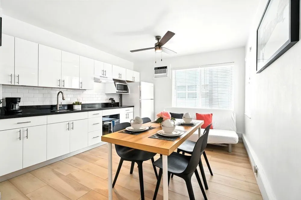 343 VAN BUREN STREET #4 Hollywood, FL 33019