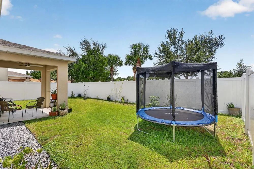 9517 Silver Sands Lane Fort Pierce, FL 34945