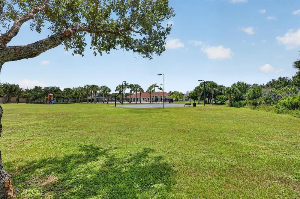 9517 Silver Sands Lane Fort Pierce, FL 34945