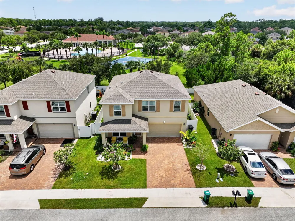 9517 Silver Sands Lane Fort Pierce, FL 34945