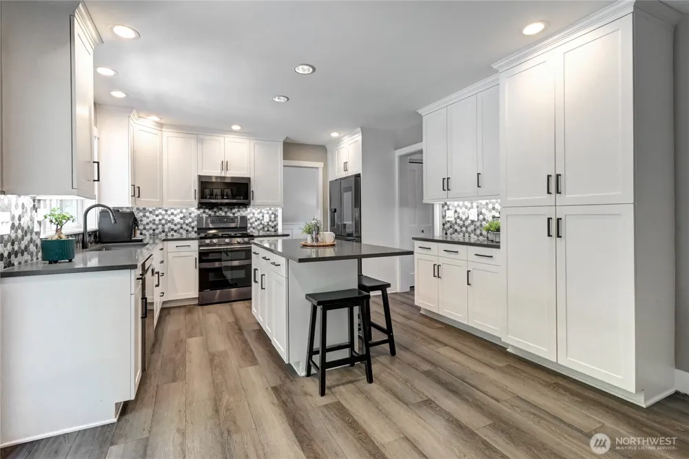 14918 89th Place NE Kenmore, WA 98028