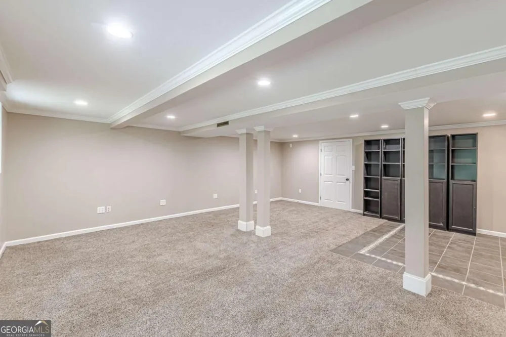2396 Elmwood CIR SE Smyrna, GA 30080