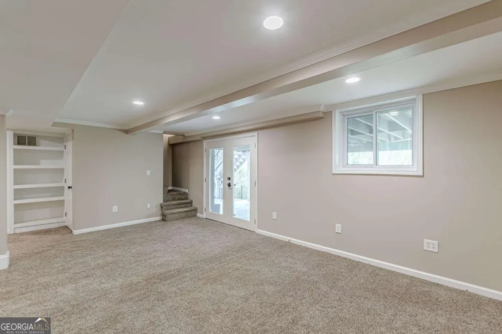 2396 Elmwood CIR SE Smyrna, GA 30080