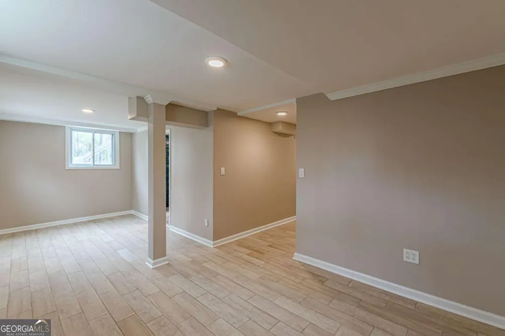 2396 Elmwood CIR SE Smyrna, GA 30080