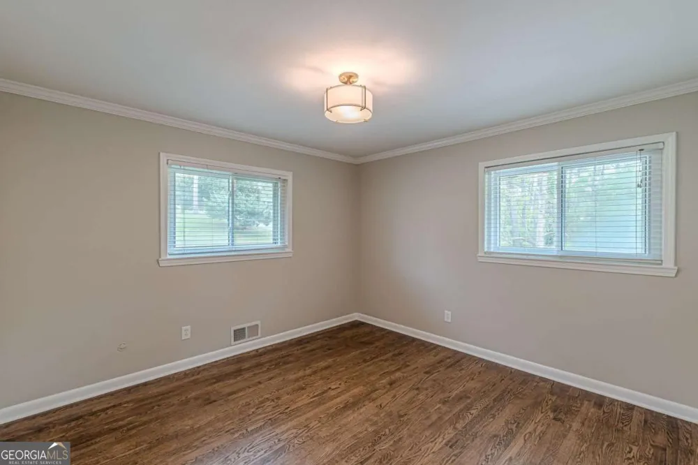 2396 Elmwood CIR SE Smyrna, GA 30080