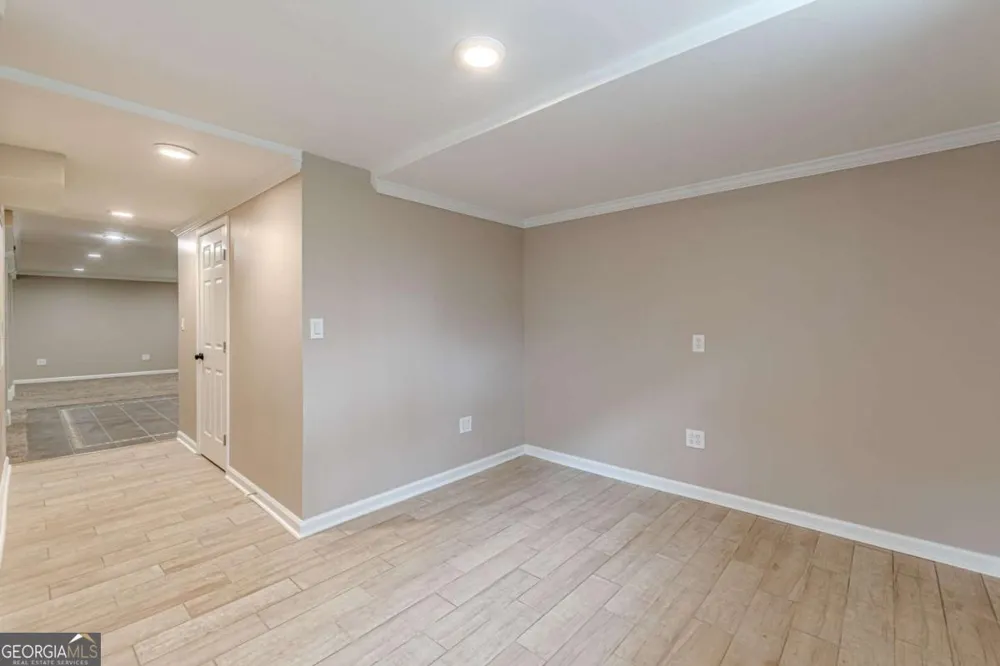 2396 Elmwood CIR SE Smyrna, GA 30080