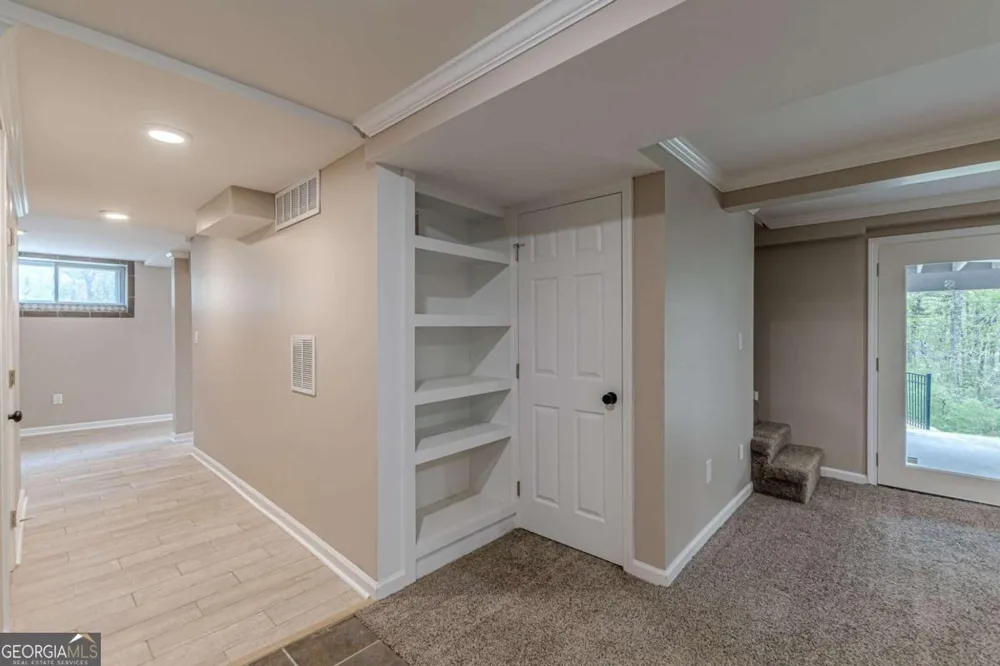 2396 Elmwood CIR SE Smyrna, GA 30080