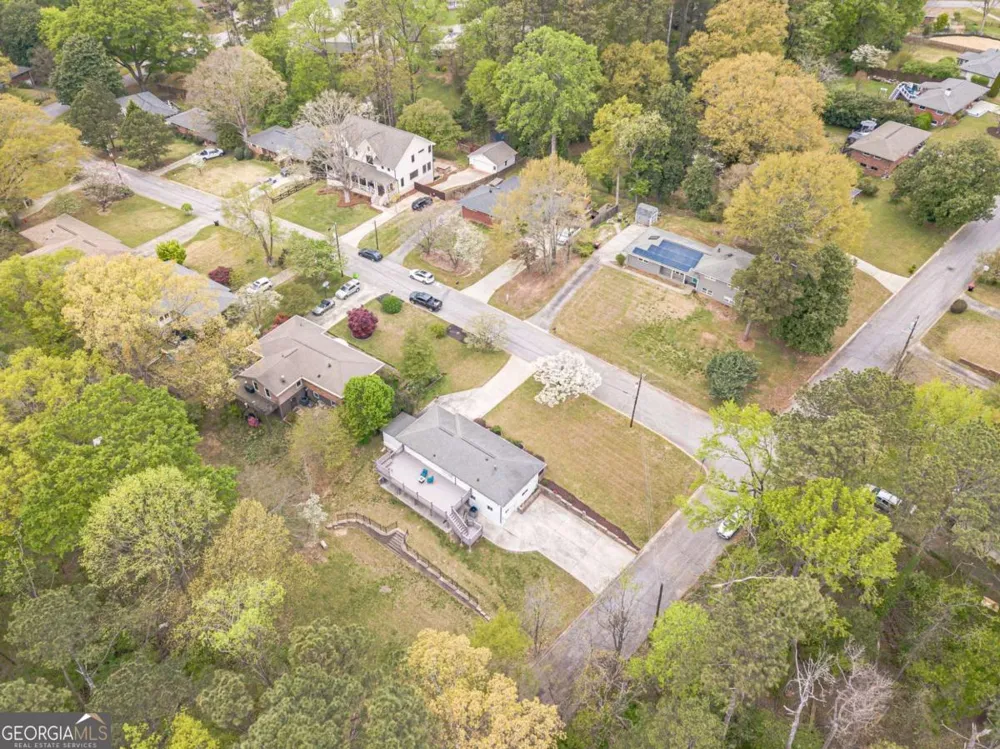 2396 Elmwood CIR SE Smyrna, GA 30080