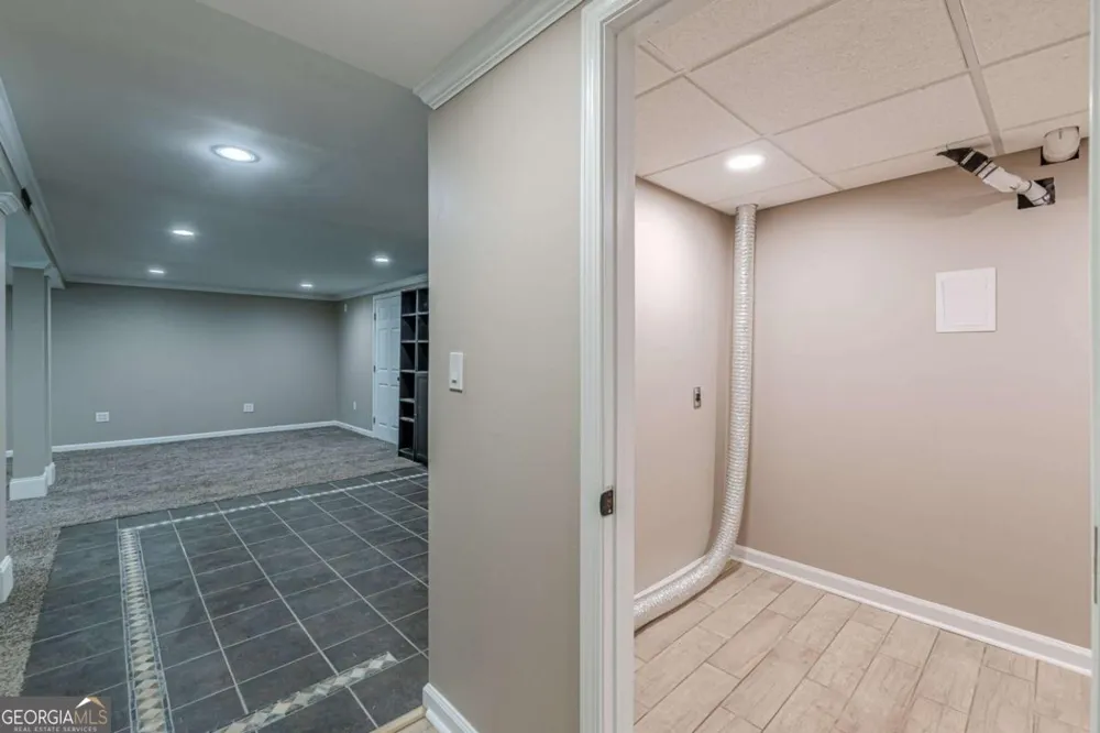 2396 Elmwood CIR SE Smyrna, GA 30080