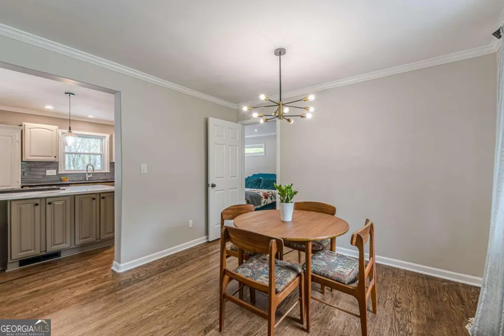 2396 Elmwood CIR SE Smyrna, GA 30080