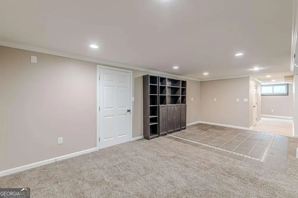 2396 Elmwood CIR SE Smyrna, GA 30080